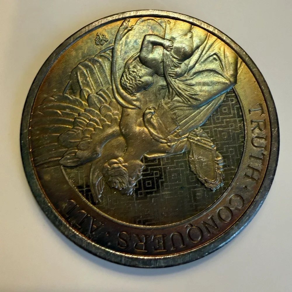 Queen Elizabeth II Silver Coin - Picture 14 of 14